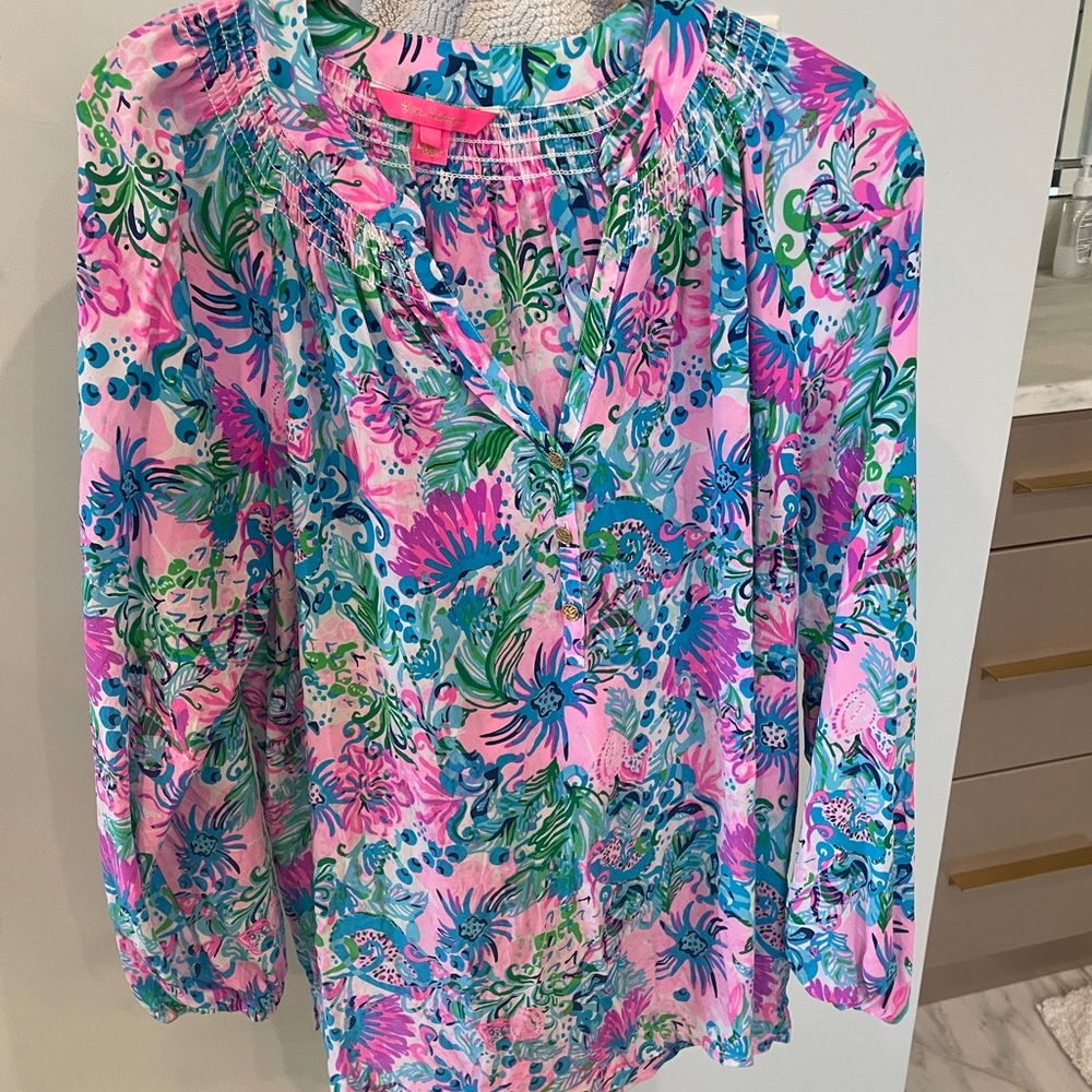 Lilly Pulitzer size L silk Elsa (?)